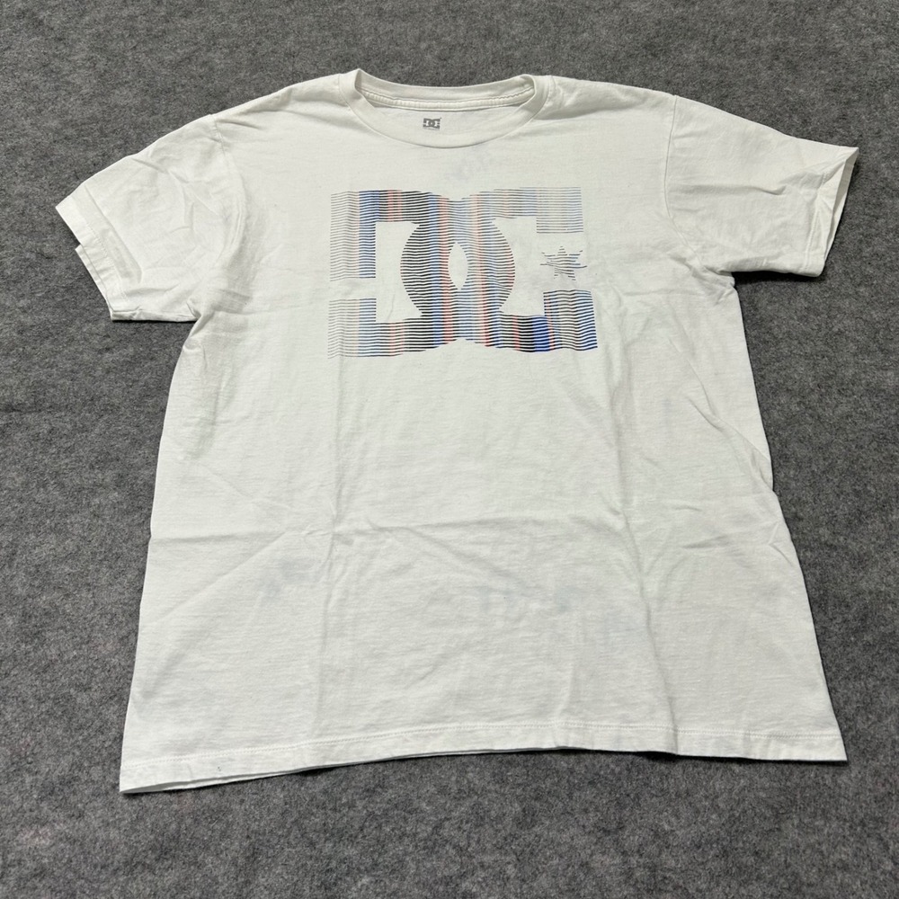 DC Shoes T-Shirt Mens Medium White Y2K Graphic Logo Skateboarding Short Sleeve
